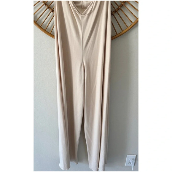 Free People Beige Open Back One Piece Jumpsuit Size L boho wide leg - Picture 2 of 7